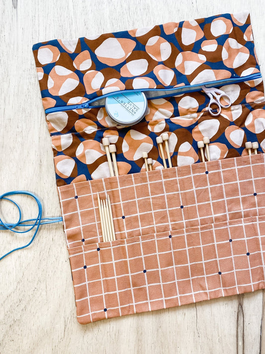 Rolled Knitting Needle Case - homesewn