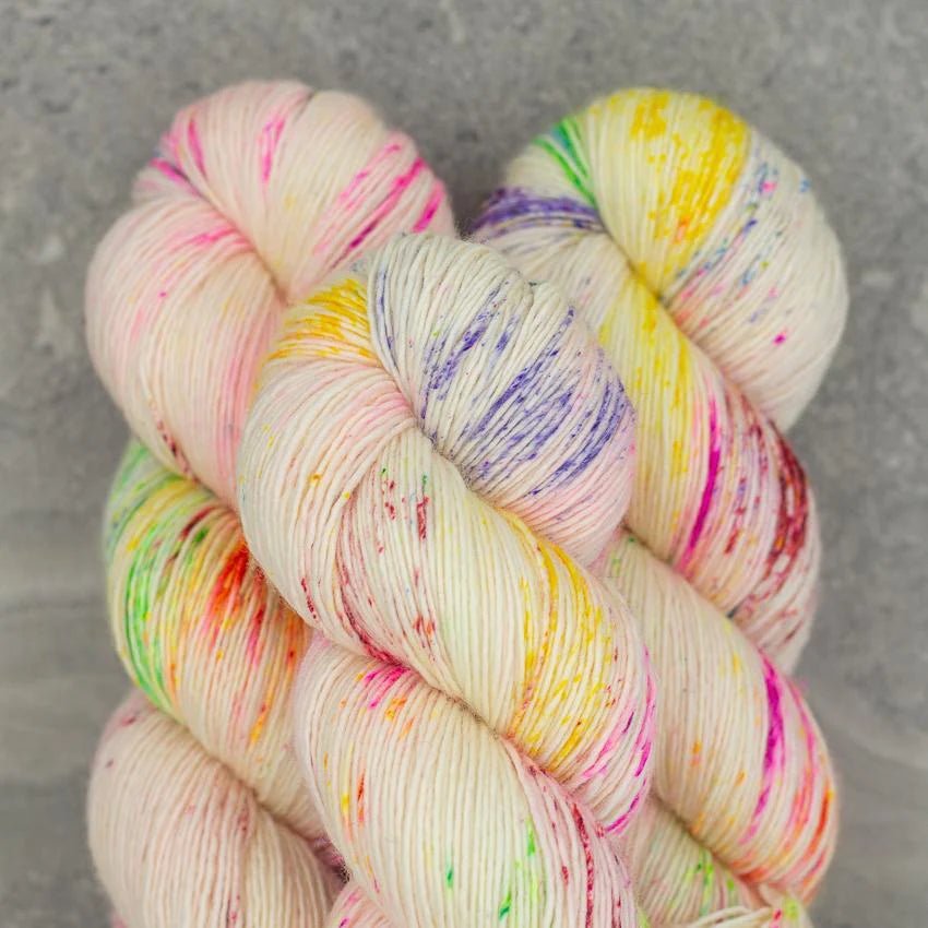 Twist Light Yarn - homesewn